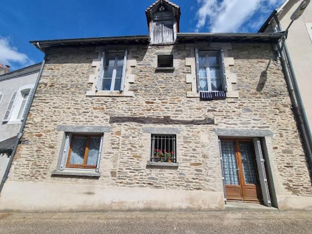 Vente Immeuble 8 pièces 218.39 m2 Saint Yrieix la Perche