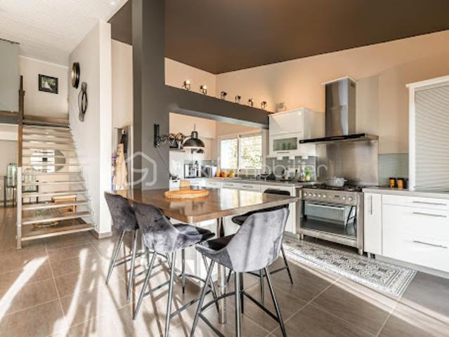 Vente Maison 8 pièces 219 m2 Annecy le Vieux