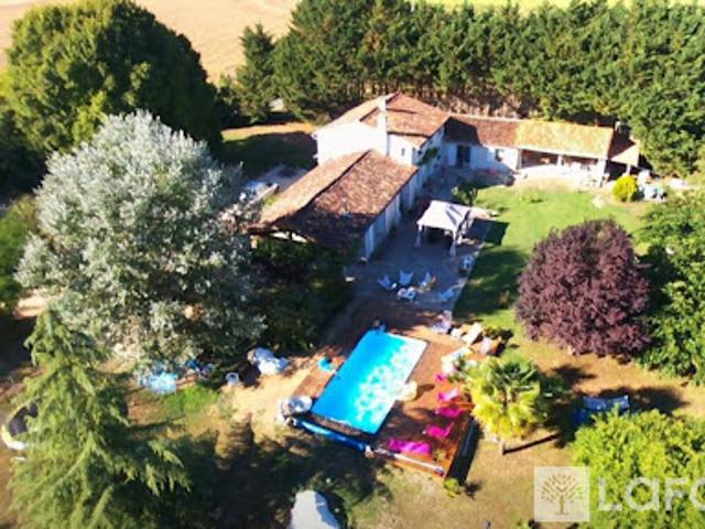 Vente Maison 8 pièces 219 m2 Courcoury