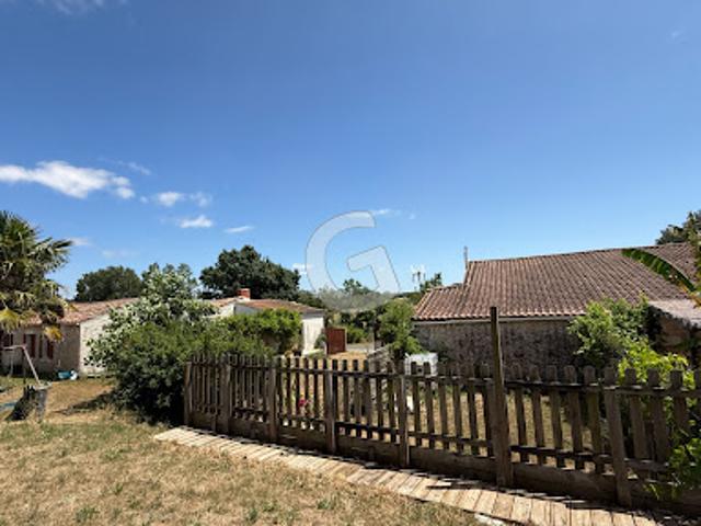 Vente Maison 8 pièces 219 m2 Lairoux