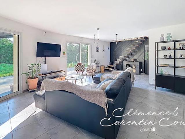 Vente Maison 8 pièces 210 m2 Loireauxence