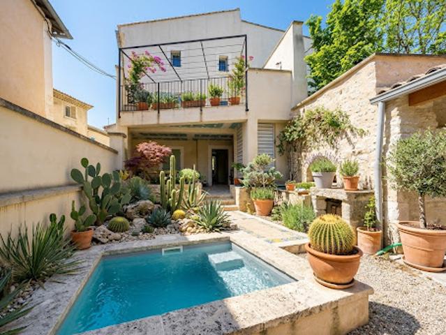 Vente Maison 8 pièces 210 m2 Pernes les Fontaines