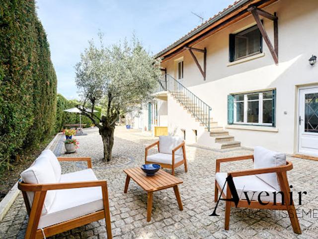 Vente Maison 8 pièces 210 m2 Quincieux