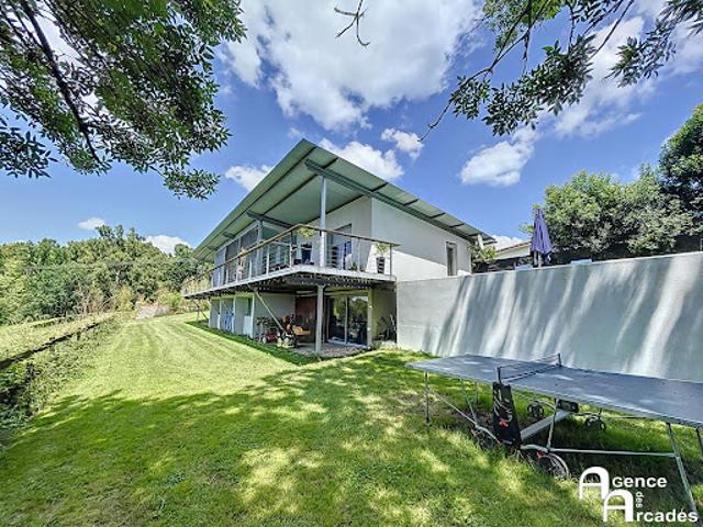 Vente Maison 8 pièces 210 m2 Saint Sulpice et Cameyrac