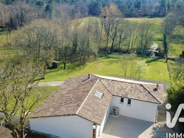 Vente Maison 8 pièces 212 m2 Montendre