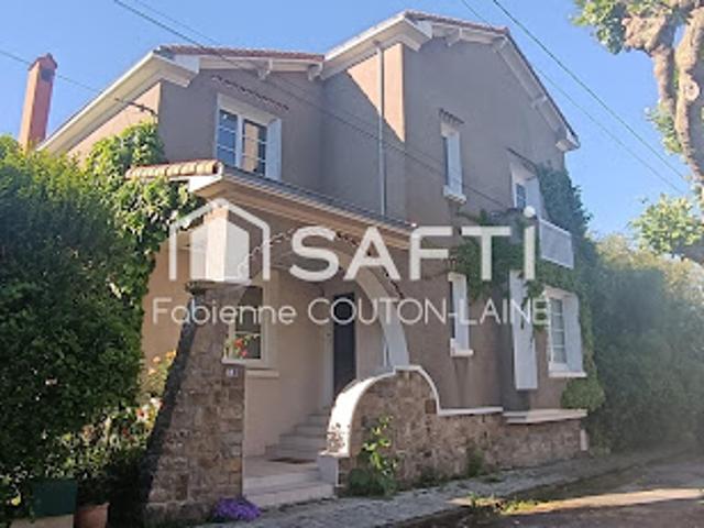Vente Maison 8 pièces 212 m2 Aizenay