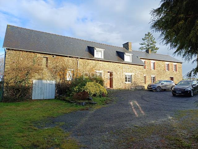 Vente Maison 8 pièces 212 m2 Saint Jean de Savigny
