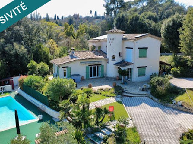 Vente Maison 8 pièces 213 m2 Spéracèdes