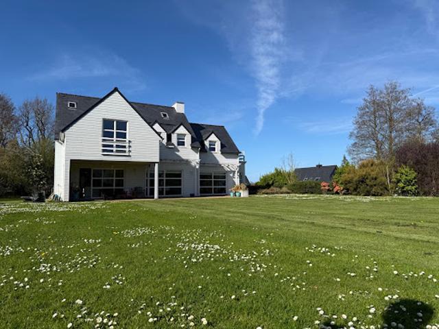 Vente Maison 8 pièces 224 m2 Locquénolé