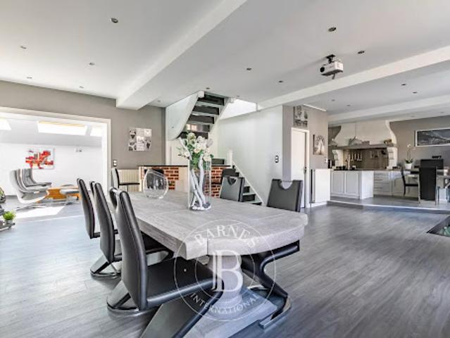 Vente Maison 8 pièces 225 m2 Compiegne