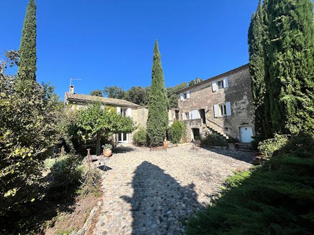 Vente Maison 8 pièces 225 m2 Grignan
