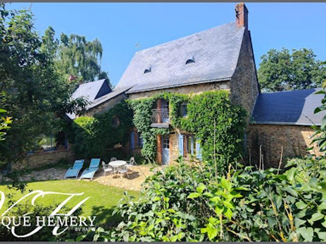 Vente Maison 8 pièces 225 m2 Le Lion d'Angers