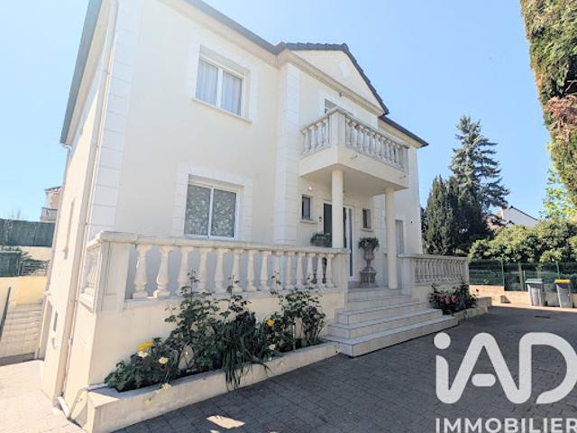 Vente Maison 8 pièces 226 m2 Cormontreuil