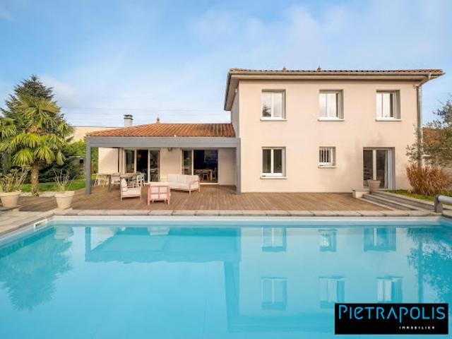 Vente Maison 8 pièces 226 m2 La Tour de Salvagny