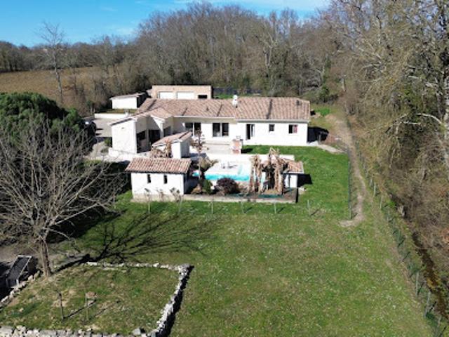 Vente Maison 8 pièces 226 m2 Plaisance