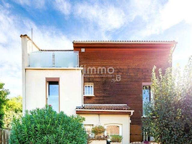 Vente Maison 8 pièces 227 m2 Marseille 12ème