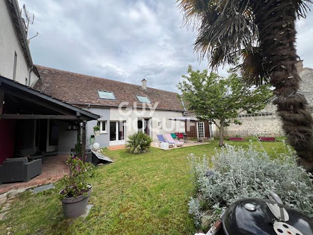 Vente Maison 8 pièces 228 m2 Puiseaux