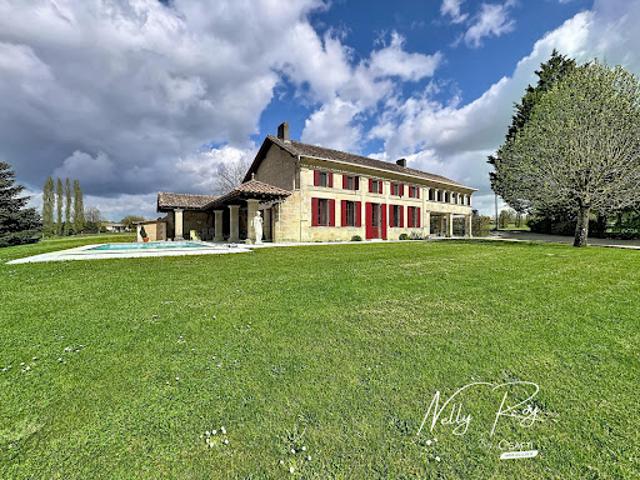 Vente Maison 8 pièces 228 m2 Tizac de Lapouyade