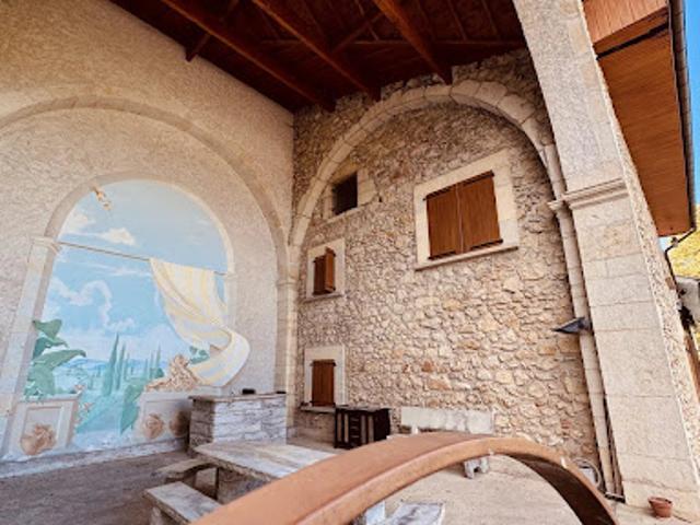 Vente Maison 8 pièces 228.62 m2 Tullins