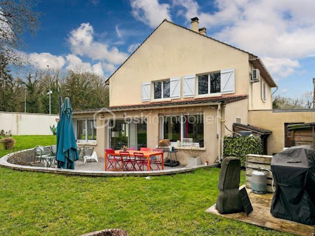 Vente Maison 8 pièces 220 m2 Mennecy