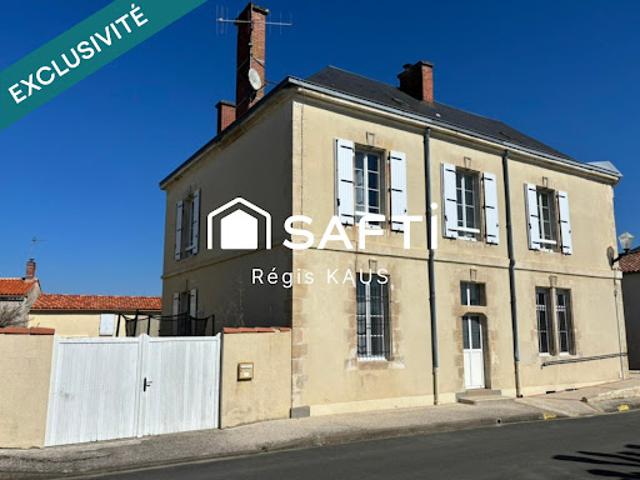 Vente Maison 8 pièces 220 m2 Nalliers