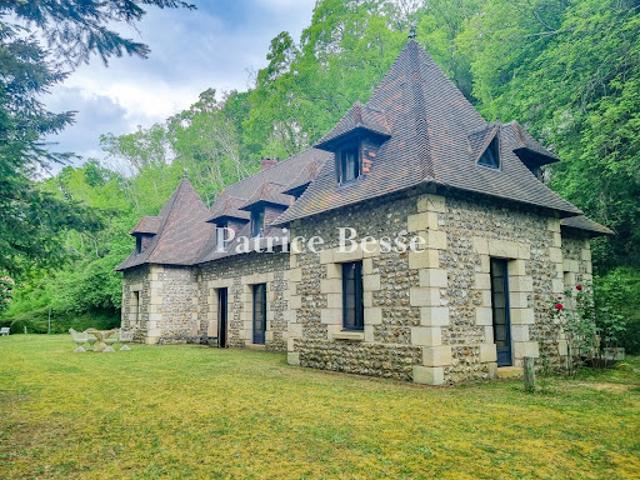 Vente Maison 8 pièces 220 m2 Acquigny
