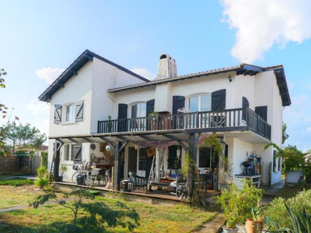 Vente Maison 8 pièces 220 m2 Biscarrosse