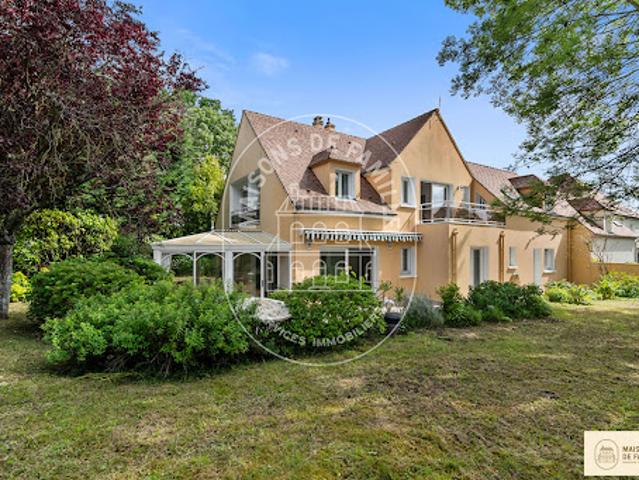 Vente Maison 8 pièces 220 m2 Bougival