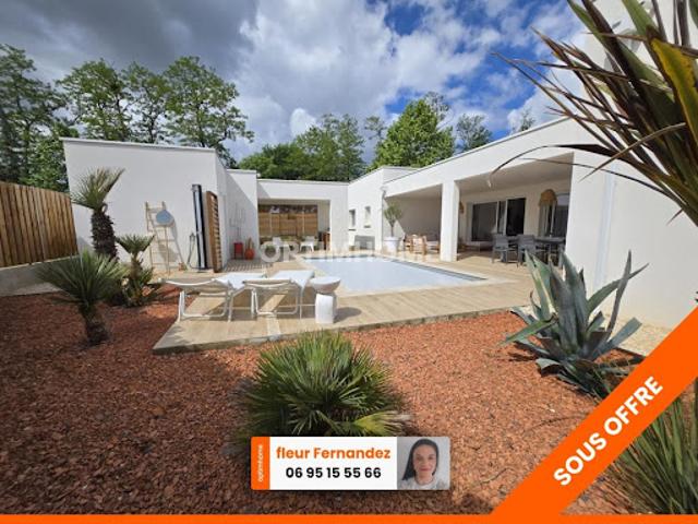 Vente Maison 8 pièces 220 m2 Boulazac Isle Manoire