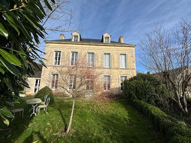 Vente Maison 8 pièces 220 m2 Caen