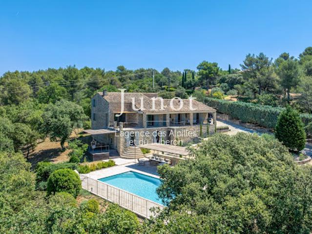 Vente Maison 8 pièces 220 m2 Gordes