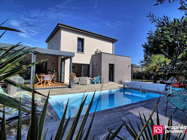 Vente Maison 8 pièces 220 m2 Saint Barthélemy d'Anjou