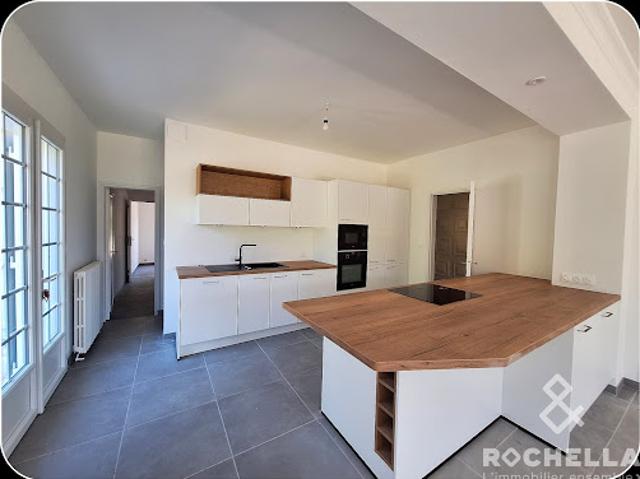 Vente Maison 8 pièces 220 m2 Sainte Soulle