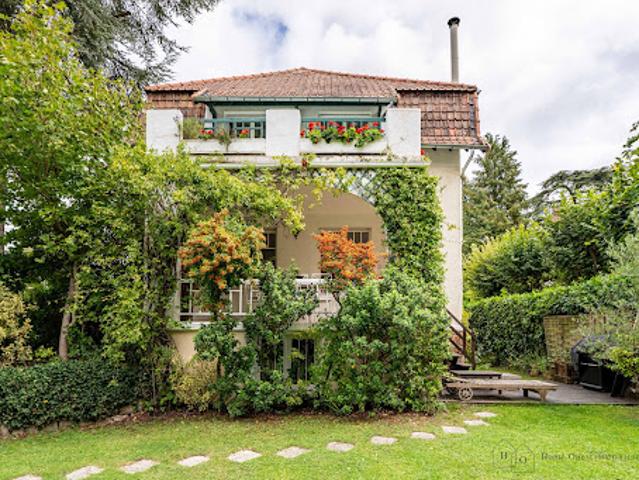 Vente Maison 8 pièces 220 m2 Vaucresson