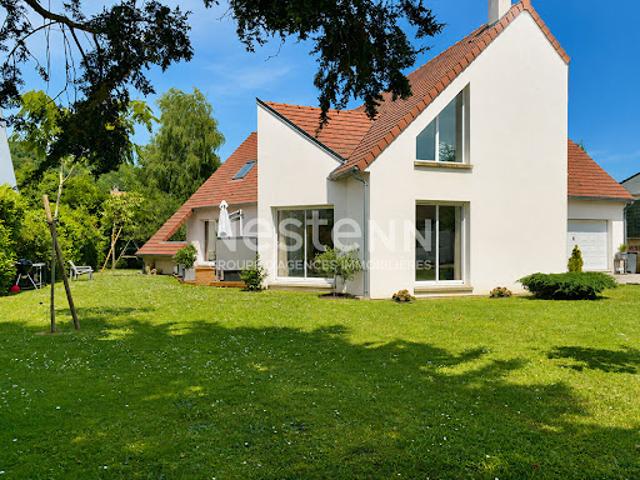 Vente Maison 8 pièces 221 m2 Vauhallan
