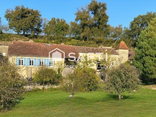 Vente Maison 8 pièces 222 m2 Moncrabeau