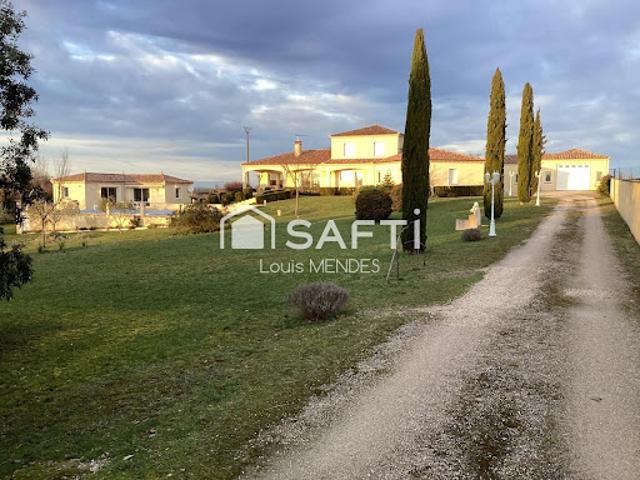 Vente Maison 8 pièces 222 m2 Cahors