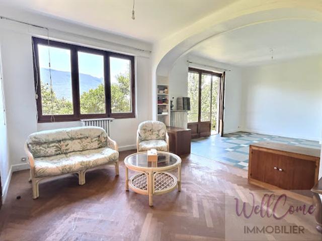 Vente Maison 8 pièces 222 m2 Voglans