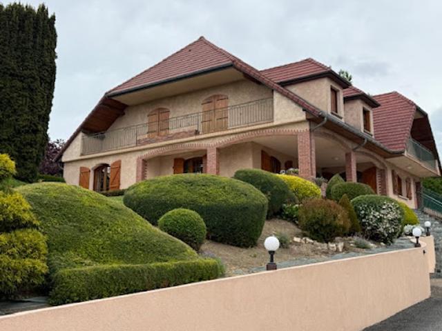 Vente Maison 8 pièces 234 m2 Cusset