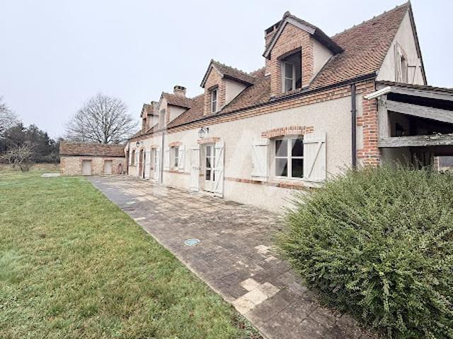 Vente Maison 8 pièces 234.7 m2 Dhuizon