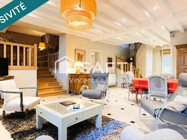 Vente Maison 8 pièces 235 m2 Villers la Faye