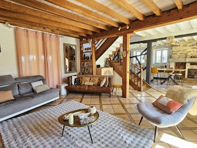 Vente Maison 8 pièces 236 m2 Coarraze