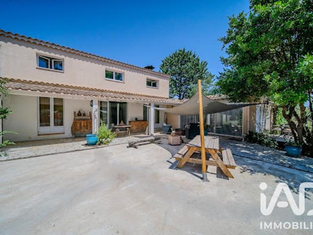 Vente Maison 8 pièces 236 m2 Vias