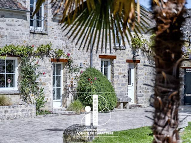 Vente Maison 8 pièces 236.54 m2 Arbonne la Forêt