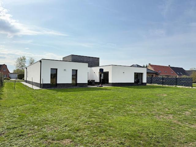 Vente Maison 8 pièces 237 m2 Hinges