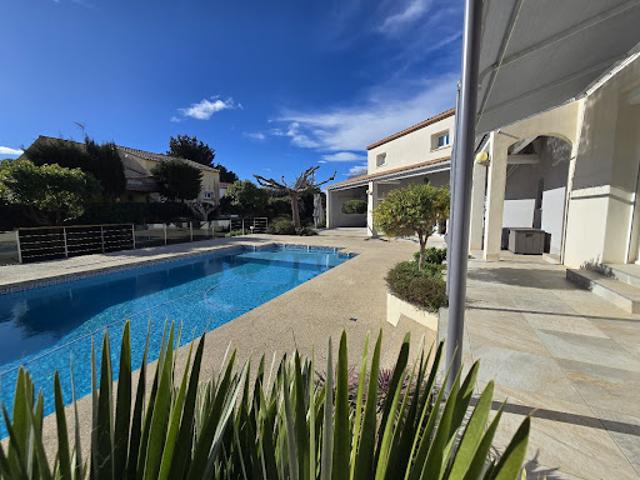 Vente Maison 8 pièces 237 m2 Poussan