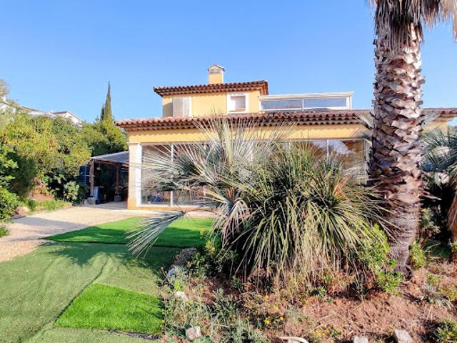 Vente Maison 8 pièces 237 m2 Saint aygulf