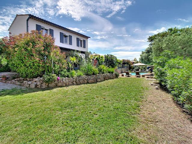 Vente Maison 8 pièces 238 m2 Draguignan