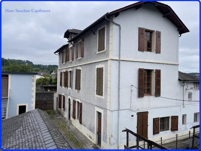 Vente Maison 8 pièces 238 m2 Pau