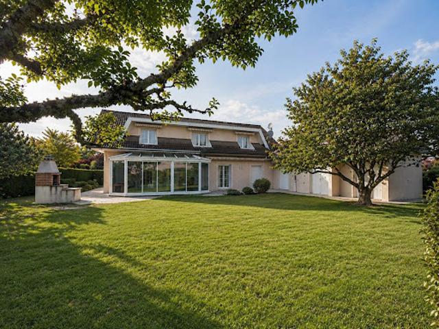 Vente Maison 8 pièces 239 m2 Ornex